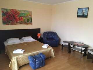 Отель Центральный Геленджик Семейный делюкс-1