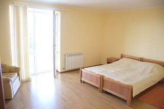 Отель Центральный Геленджик Стандарт с балконом-1